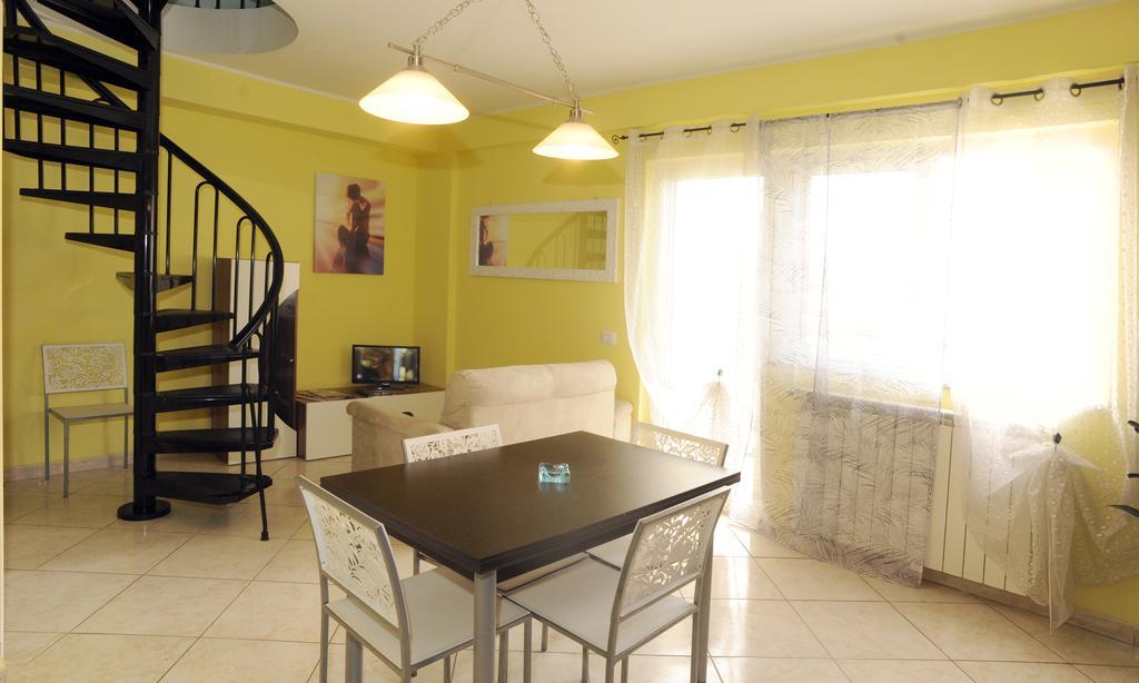 Casa Vacanza La Rondine Valmontone Luaran gambar