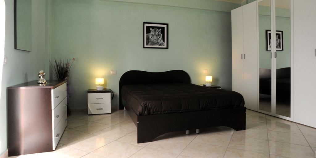 Casa Vacanza La Rondine Valmontone Luaran gambar